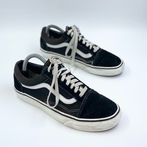 Vans Shoes - Vans black and white old Skool womens 9.5